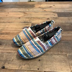 Sketchers Women Bobs Chill Warrior Princess Size 7 NWT